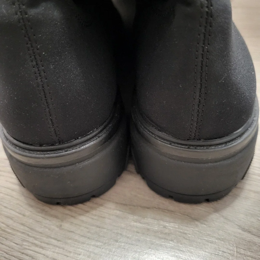 Unisa Women's Black Tall Over The Knee Lug Sole Boots Faux Suede Size 6.5 Casual